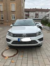 Volkswagen Touareg 3.0 V6 TDI SCR Tiptr. Exclusive Excl... - VW Touareg Gebrauchtwagen in Stuttgart
