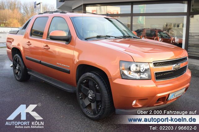 Chevrolet Avalanche 5,3 Benziner*Allrad*LT*AHK*DVD