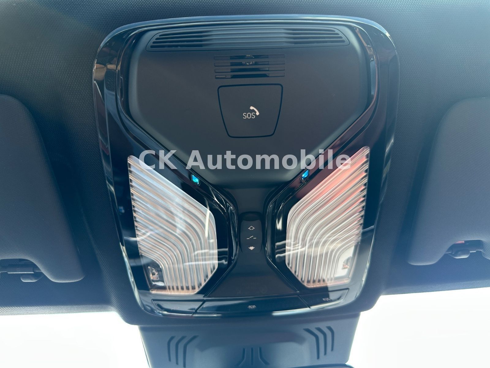 Fahrzeugabbildung BMW M340d xDrive Touring/Navi/Head-Up/Pano/360°/LED