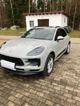 Porsche Macan 2.0 - 8-fach bereift, viele Extras - gebrauchte Porsche Macan aus dem Jahr 2021