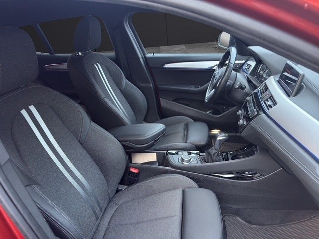 Fahrzeugabbildung BMW X2 xDrive 25 e M Sport/1.Hand/Navi/Kamera/LED