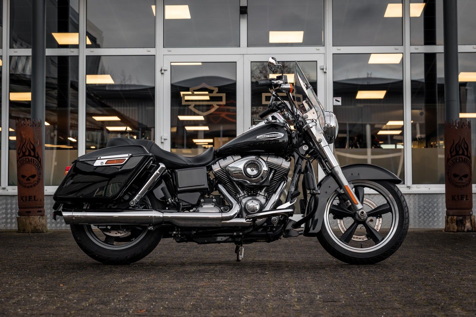 Fahrzeugabbildung Harley-Davidson FLD Dyna Switchback - Kesstech -