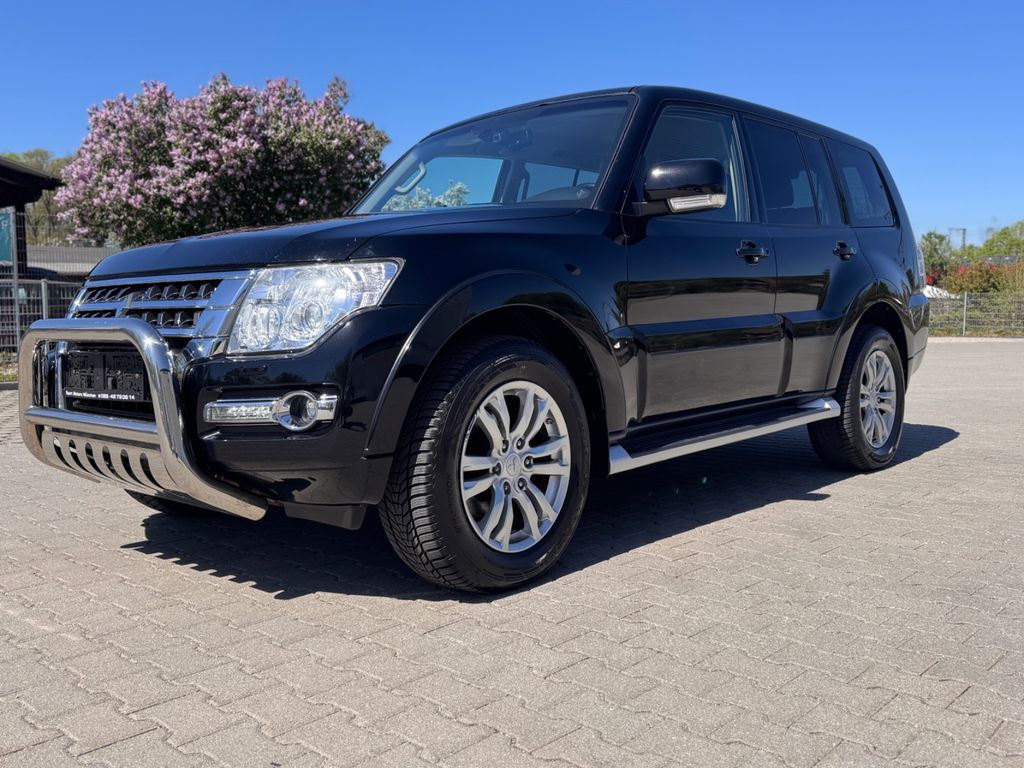 Image of Mitsubishi Pajero