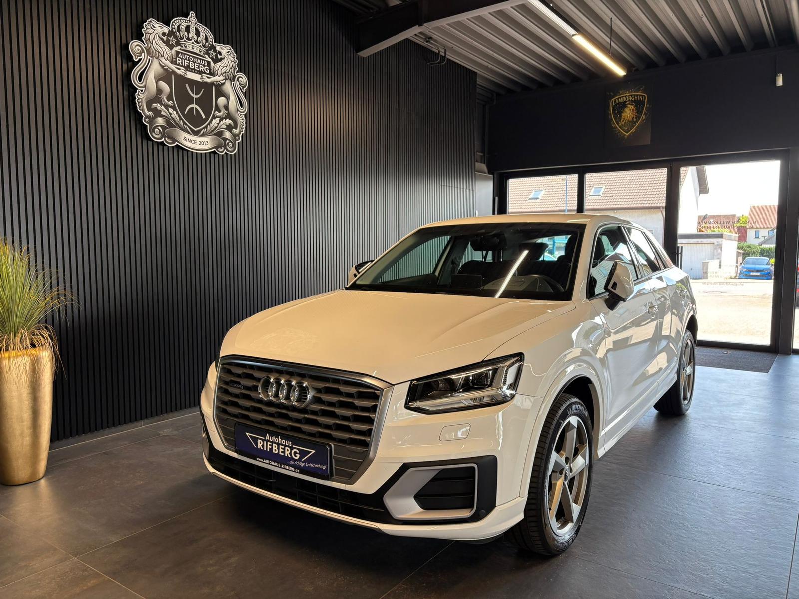 Audi Q2 Sport 7G LED/HUD/KAM/NAV/B&O/ACC/DAB/VIRTUAL