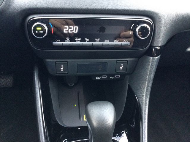 Yaris 1.5 Hybrid Teamplayer SHZ KAMERA ACC LED