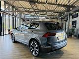 Volkswagen Tiguan DSG R-Line 4Motion*PANO*AHK*360°KAM*LED* - Volkswagen Tiguan R line mit Diesel-Antrieb