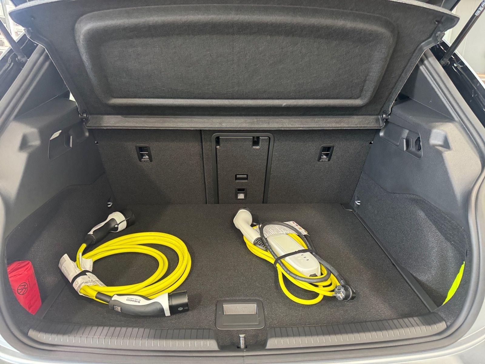 Volkswagen ID.3 Pure Navi ACC DAB+ LED FrontAssist, миниатюра 6
