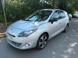 Renault Grand Scenic 1.9 Diesel BOSE 5 sitzer - Renault Grand Scenic: 1.9