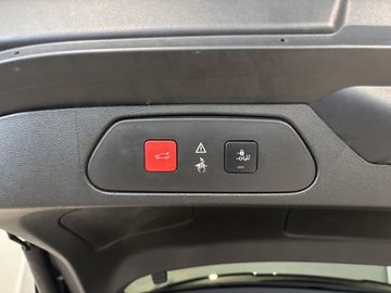 Fotografie 12 des Opel Grandland (X) Grandland X 2.0 D Start/Stop Automatik Ultimate