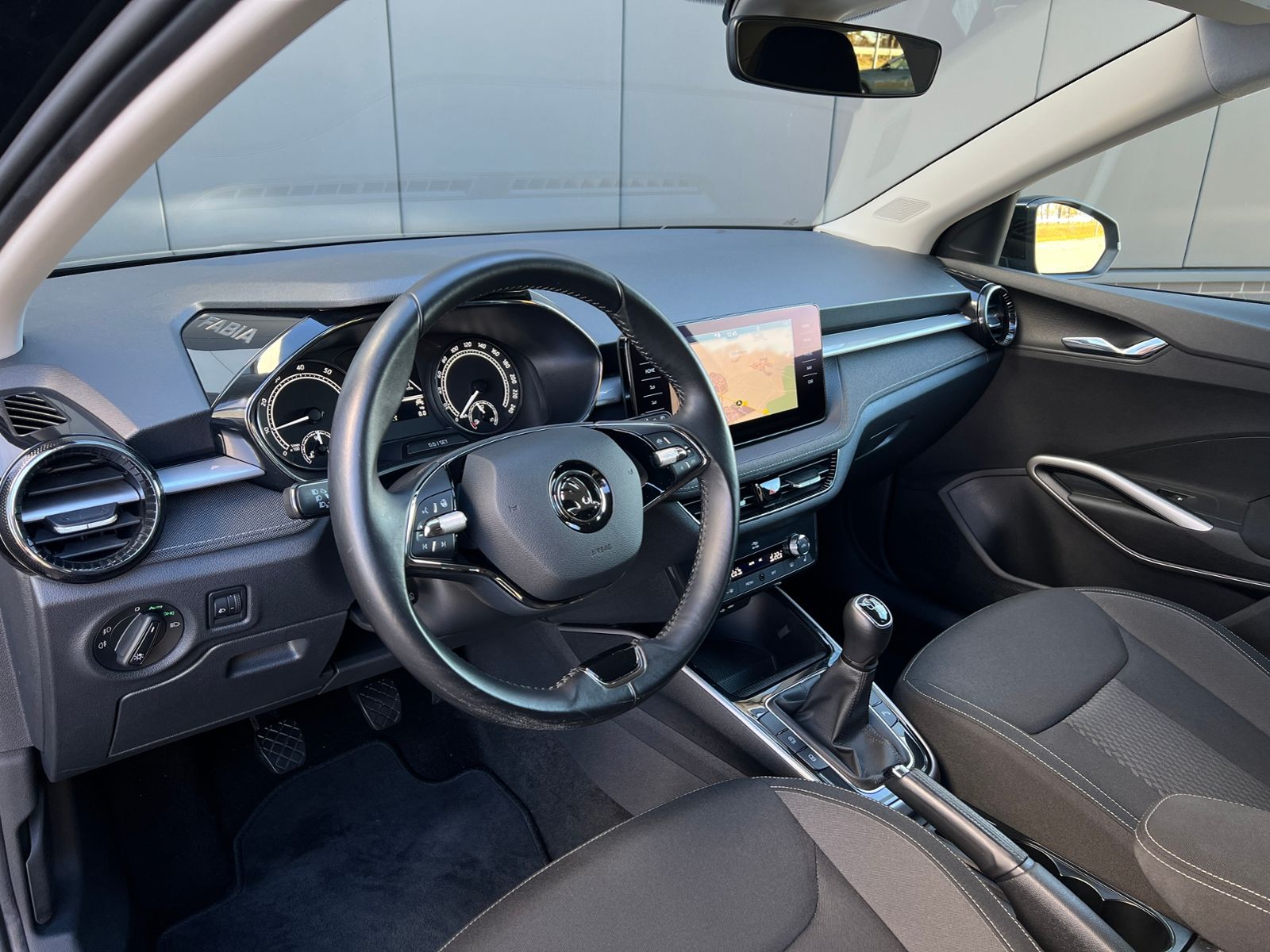 Fahrzeugabbildung SKODA Fabia Style 1.0 TSI *AHK, ACC, LED, Navi*