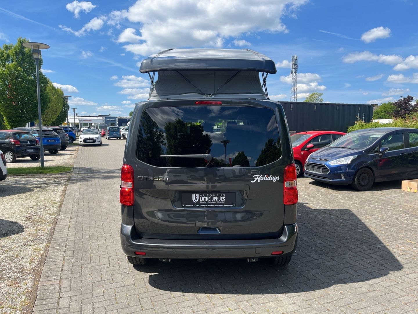 Fahrzeugabbildung Citroën Holidays BlueHDi 145 S&S ACC