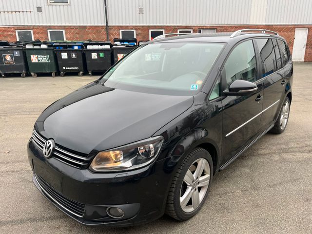 Volkswagen Touran 2.0 TDI DSG Highline BlueMotion Tech