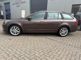 Skoda Octavia Combi Elegance*DSG*NAVI*2HAND*TEMPOMAT - Skoda Octavia: Kombi, Elegance