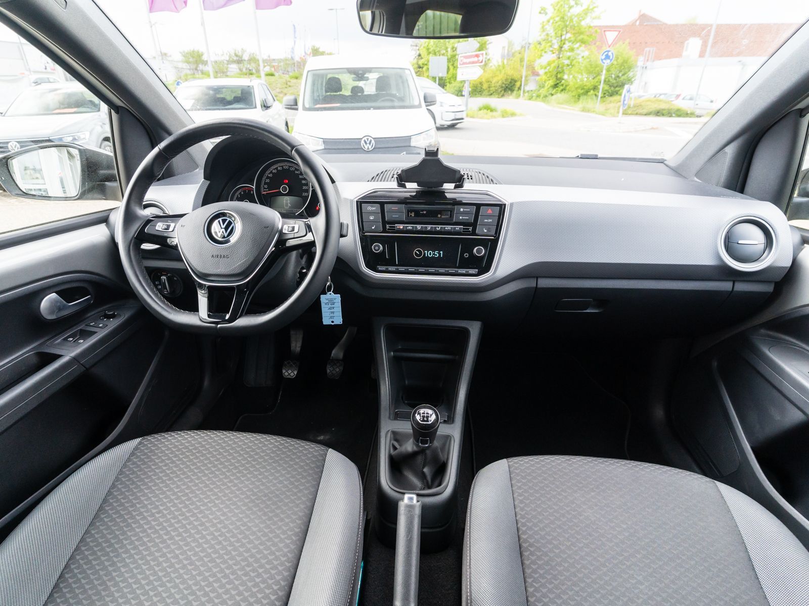 Volkswagen up! - Bild 7