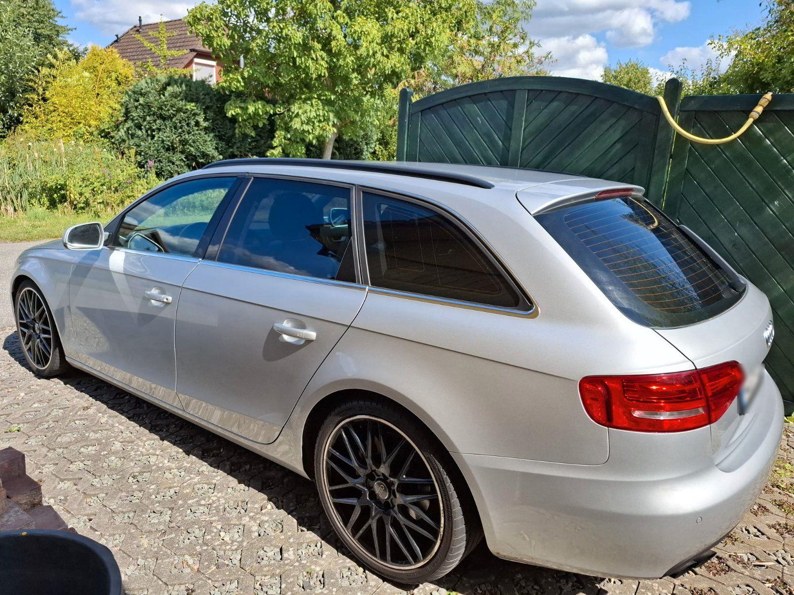 Audi A4 2010 — photo 6