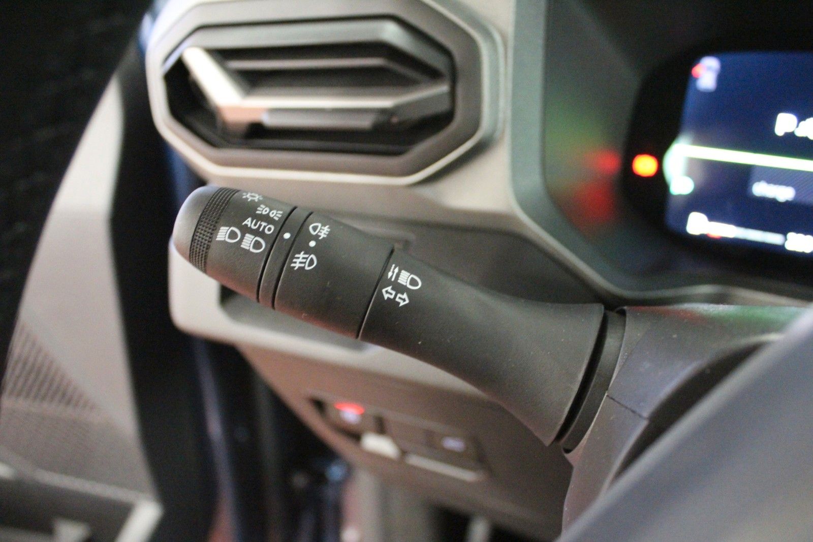 Fahrzeugabbildung Dacia Bigster Hybrid 155 Extreme*Winter-Plus-Paket*