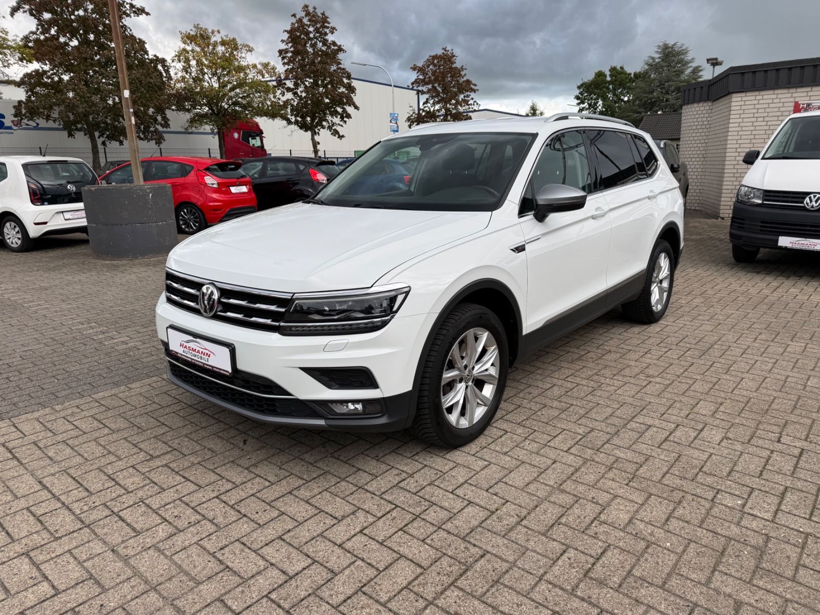 Tiguan Allspace Highline 4Motion*7-SITZER*NAVI*2