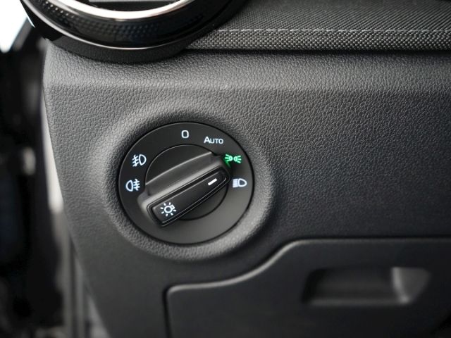 Fabia SELECTION TSI+LED+RÜCKFAHRKAMERA+SITZ-/LEN