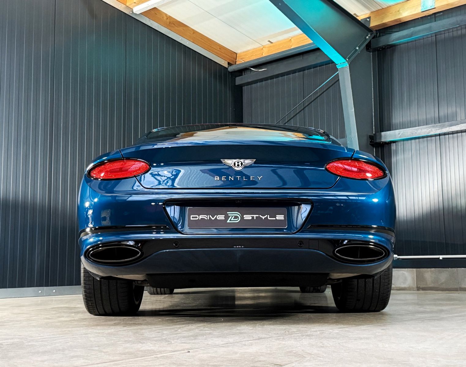 Fahrzeugabbildung Bentley Continental GT 6.0 W12 Speed Mulliner