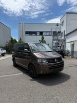 Volkswagen Multivan Highline 2.0 BiTDI 179 PS | 8-Sitzer  - : Sitzer 8