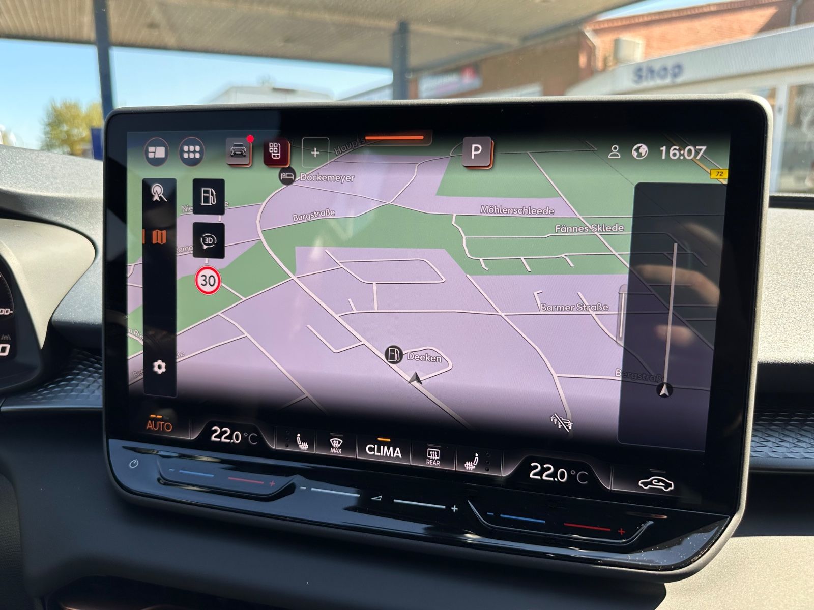 Fahrzeugabbildung CUPRA Terramar 1.5 eTSI DSG Navi/Pano/ACC/LED/AHK/GJR