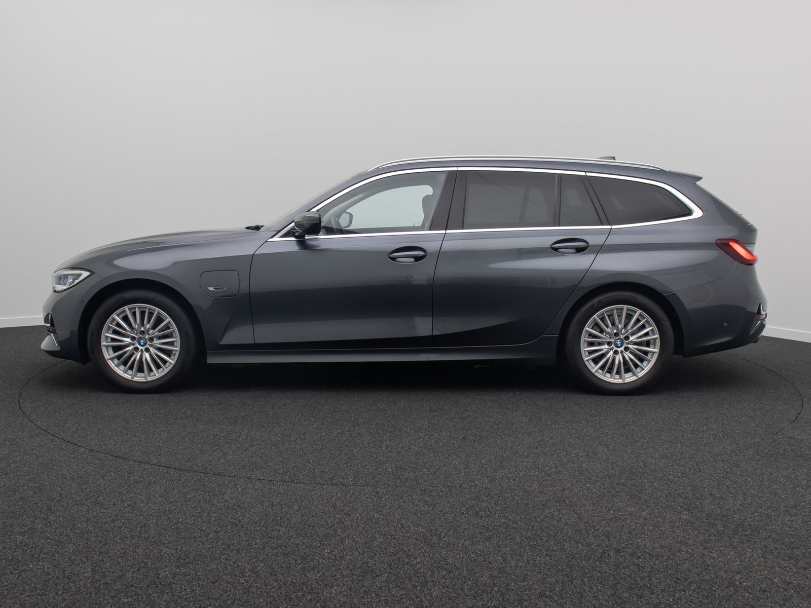 Fahrzeugabbildung BMW 320e Luxury Line Laser DAB HiFi Panorama Kamera