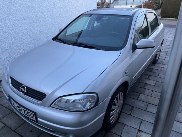 Opel Astra 1.6 Elegance Automatik Elegance