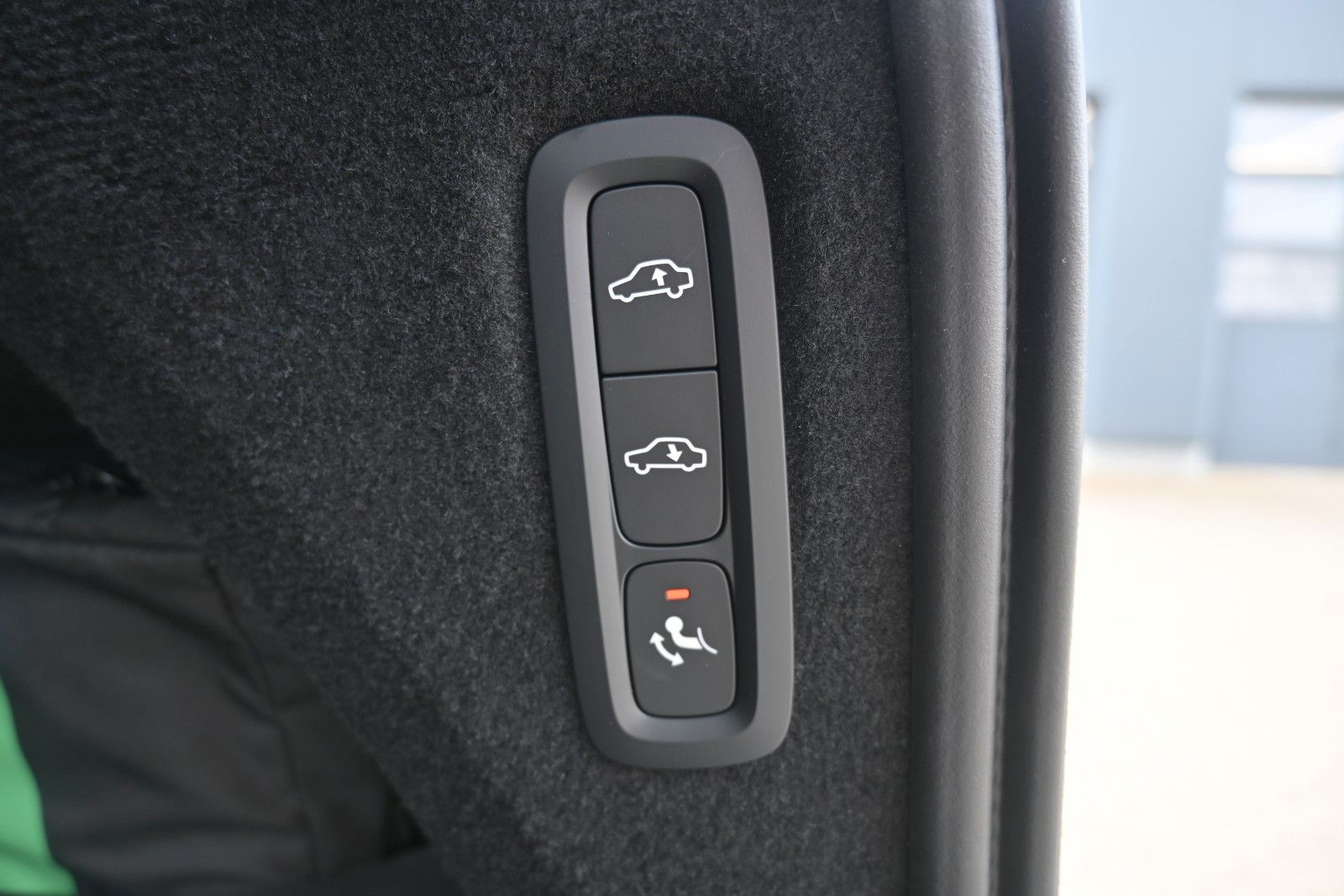 Fahrzeugabbildung Volvo XC90 T8 AWD Ultra Black Edition*LUFT*360*ACC*AHK