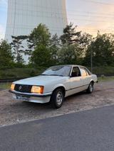 Opel Rekord Rekord E1 Oldtimer - weiße Opel Rekord