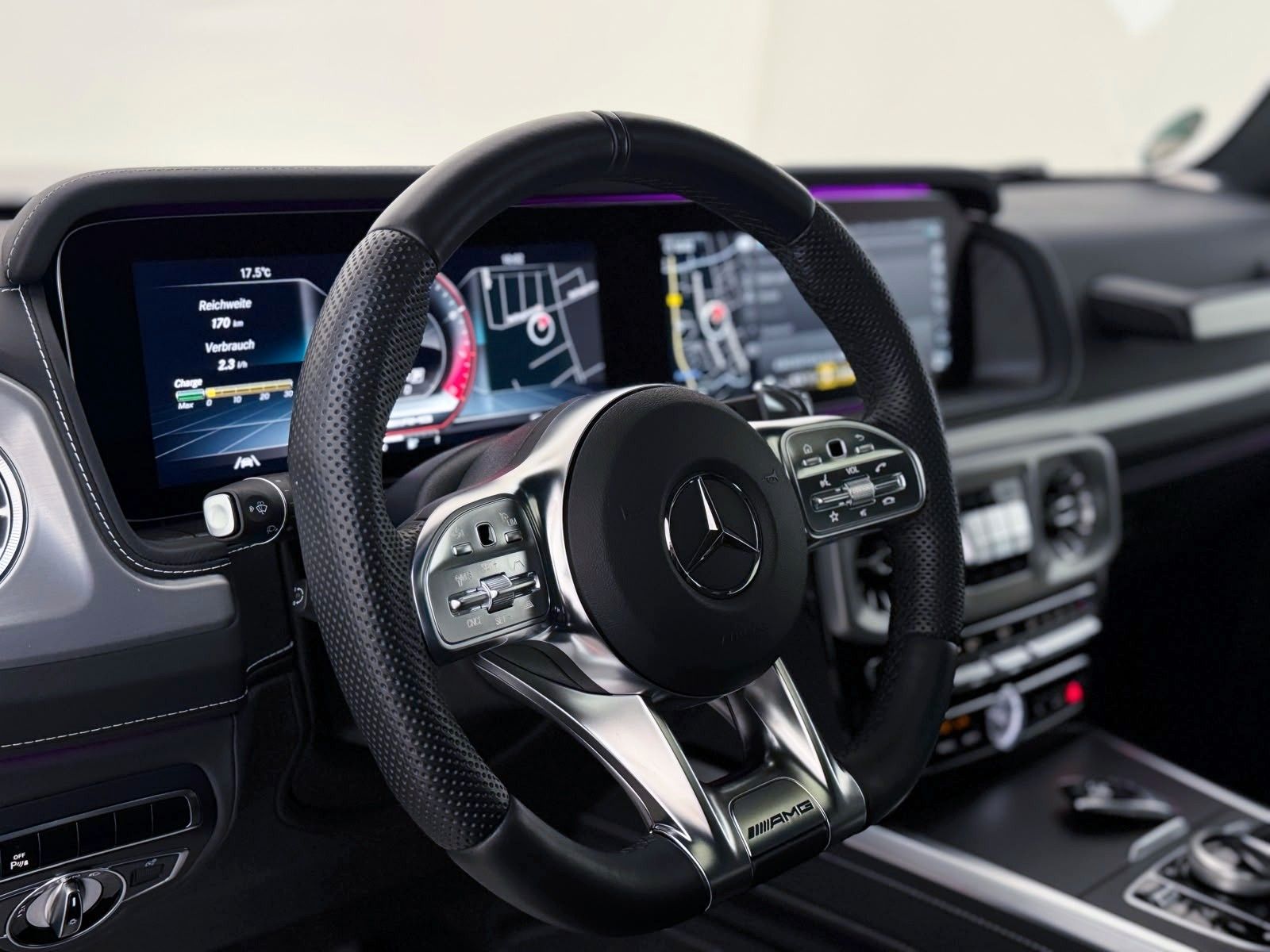 Fahrzeugabbildung Mercedes-Benz G63 AMG V8 Manufaktur+Superior+NightPaket II