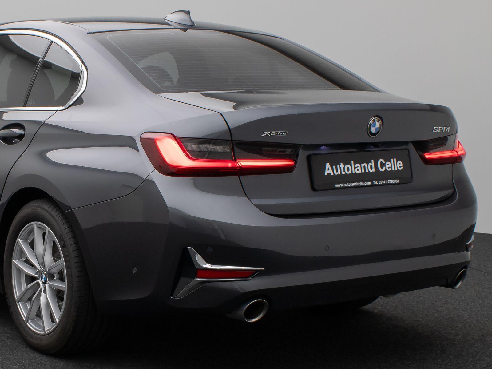 Fahrzeugabbildung BMW 320i xD Luxury Line El.Glasdach Kamera HiFi AHK