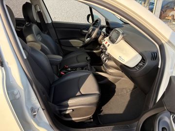 Fahrzeugabbildung Fiat 500X Cross 4x2 Navi PDC RFK CarPlay MFL uvm.
