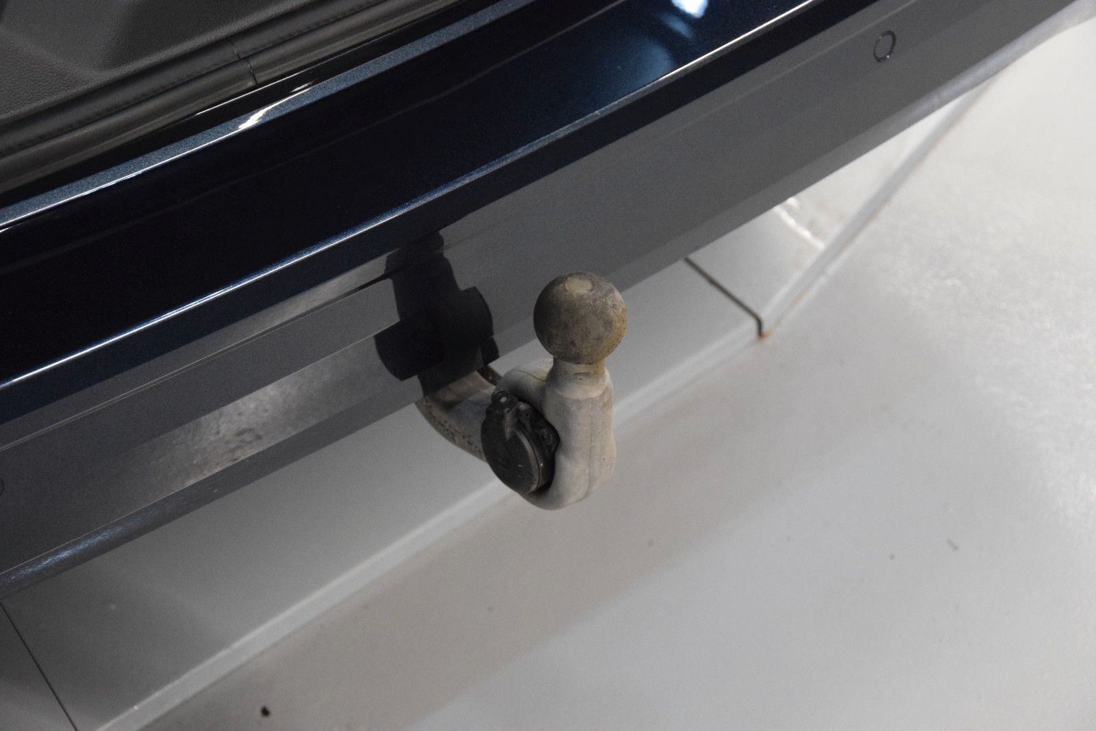 Fahrzeugabbildung Volkswagen T7 Multivan Style lang H&k vis-a-vis AHK ACC StH
