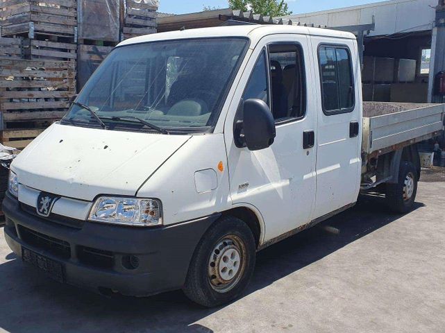 Peugeot Boxer TD Doppelkabine (330 L)