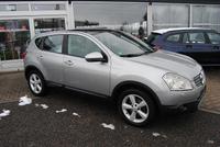 Nissan Qashqai 2.0 4x4 Tekna.8xRäder.AHK.Navi.Leder
