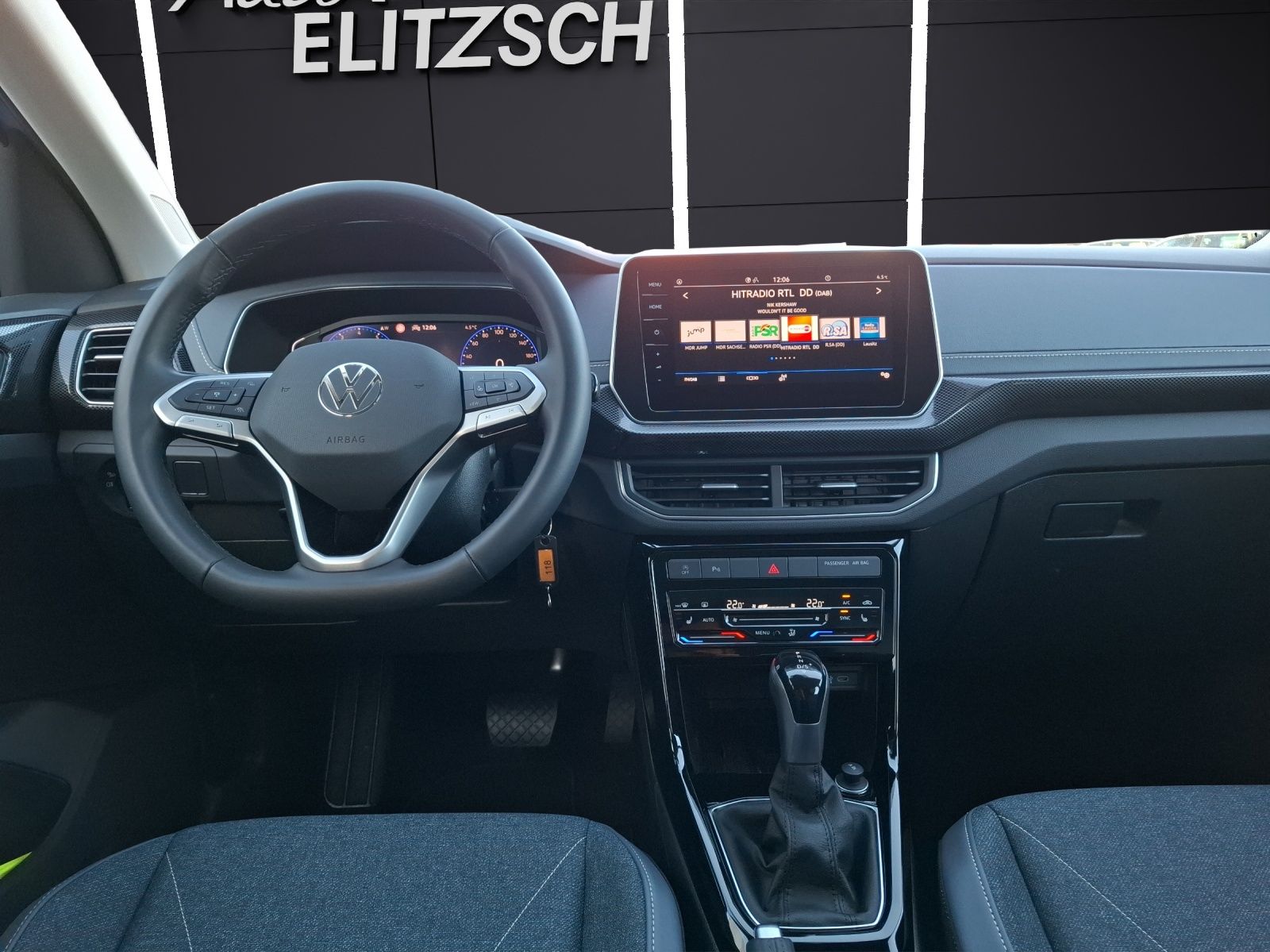 Fahrzeugabbildung Volkswagen T-Cross TSI Style DSG Matrix Navi AID ACC PDC SH