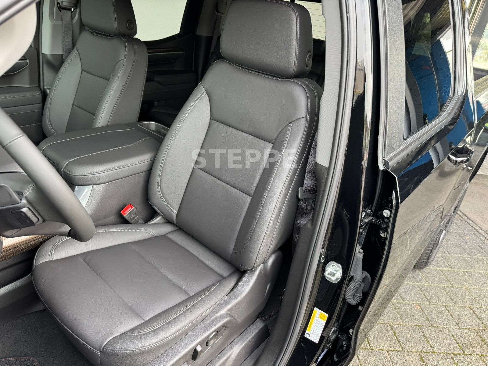 Chevrolet 2025 Silverado LT Trail Boss 6,2V8 Crew Cab. AHK