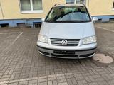 Volkswagen Sharan 2.0 United Euro 4  - Volkswagen Sharan United mit Benzin-Antrieb