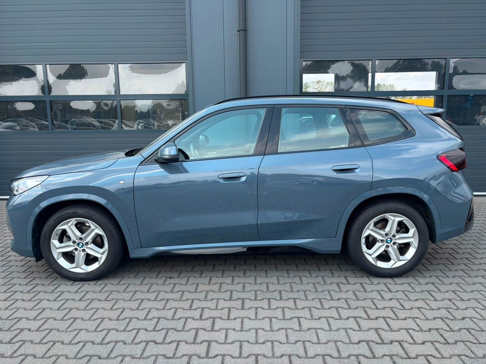 BMW X1 xDrive 20d M SPORT AUT LED DAB H&K imagem 3