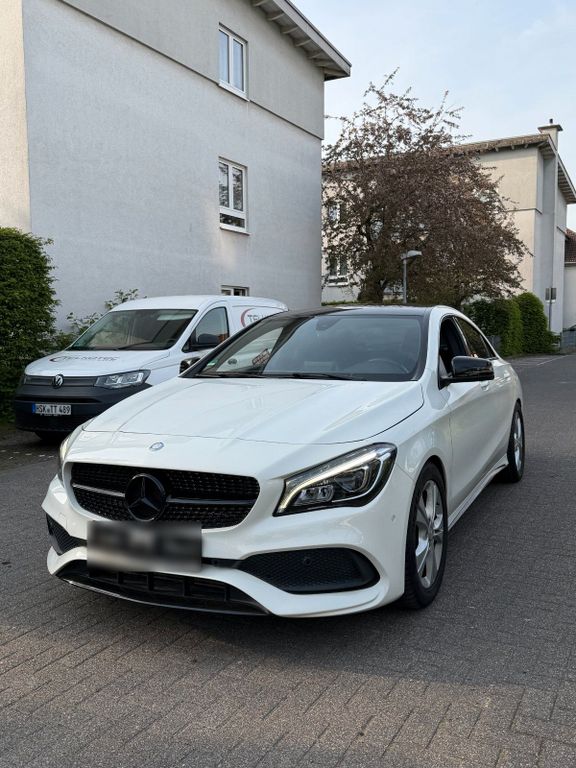 Image of Mercedes-Benz CLA 220