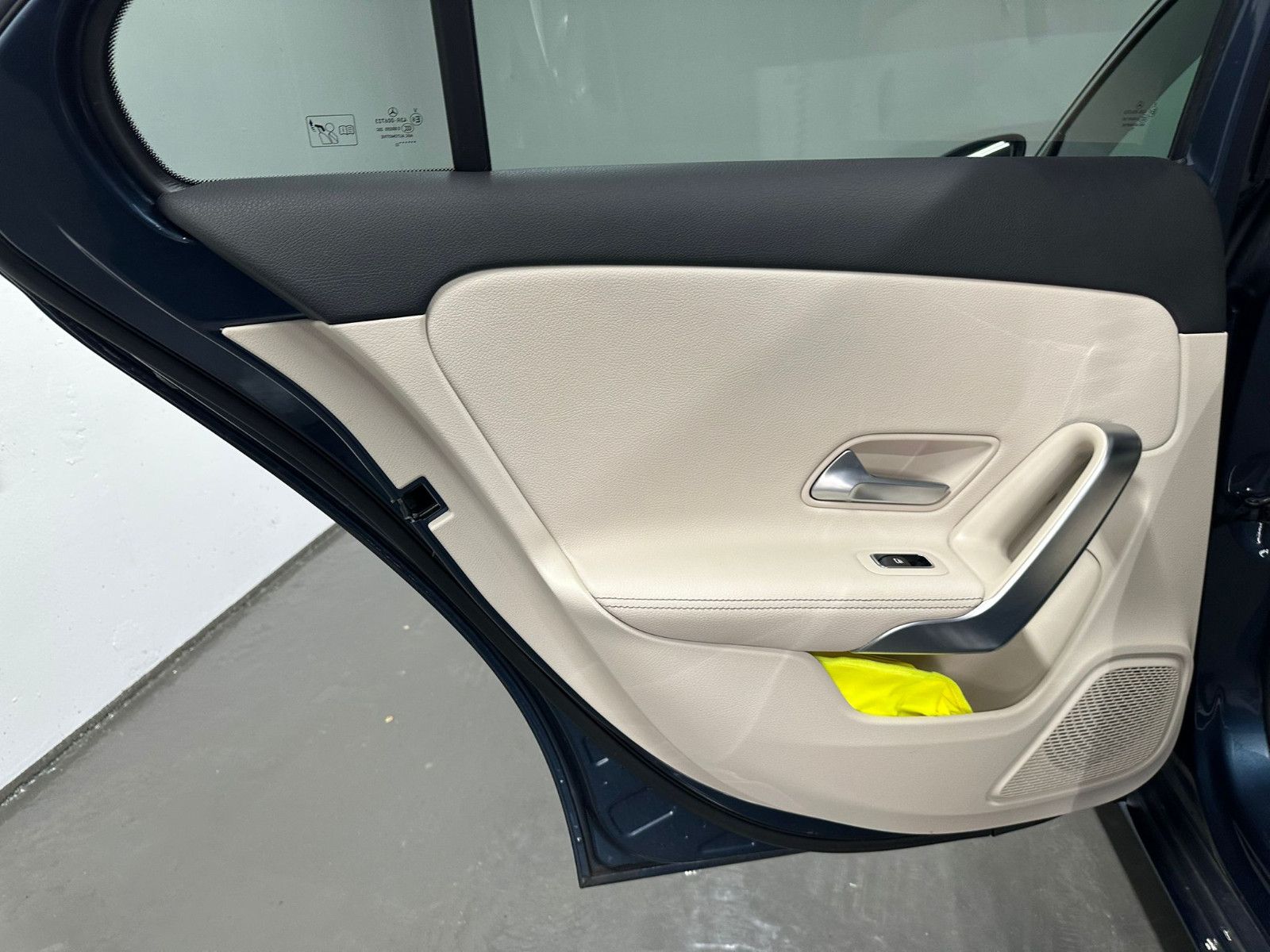 Fahrzeugabbildung Mercedes-Benz A 180 d Limousine *Progressive*NAVI*AHK*LEDER*