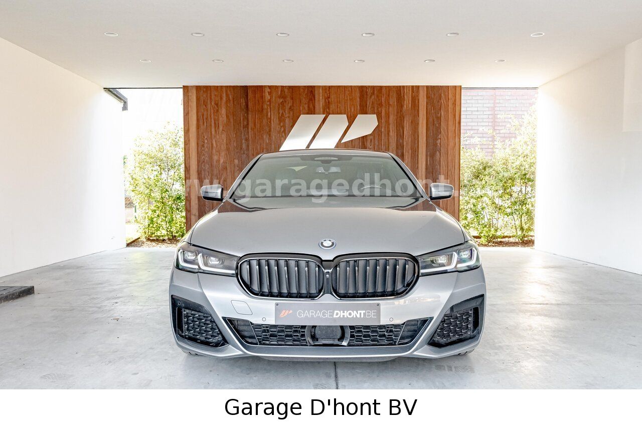 BMW 530 e, M pack, Head-up, Keyless, Soft close imagem 3