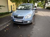Skoda Roomster 1.6 16V Scout Scout - Skoda Roomster in Wiesbaden