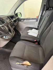 Volkswagen T6 Transporter - 11