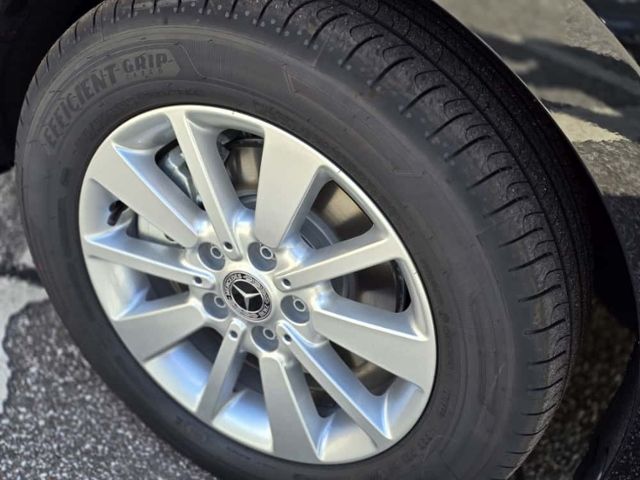 Fahrzeugabbildung Mercedes-Benz EQT 200 LANG