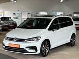 Volkswagen Touran 1.5 TSI R-Line DSG 7Sitz *AHK*SHZ*NAV*PAN - VW Touran Gebrauchtwagen in Leipzig