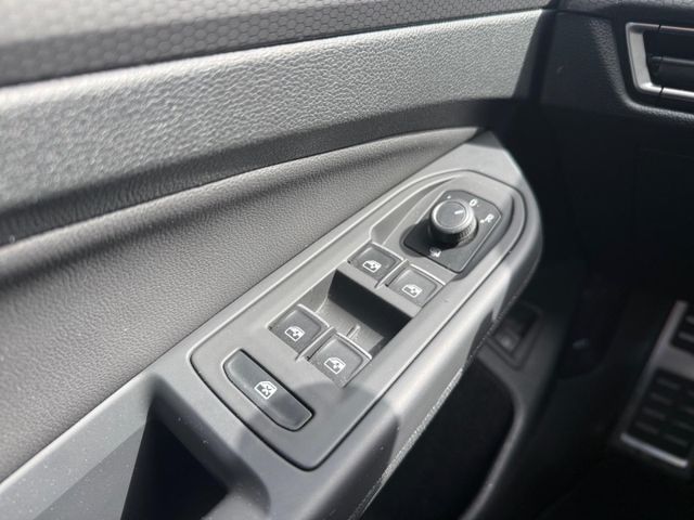 Golf 8 VIII GTE 1.4 TSI DSG HUD AHK-klappbar Nav