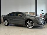 Opel Astra 1.4 Turbo J Edition *Navi,PDC,Tempo.,Sitzh - Opel Astra: Limousine, J