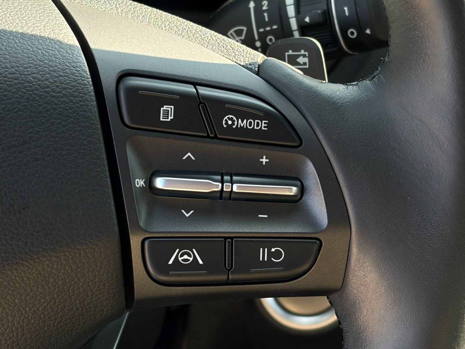 Fahrzeugabbildung Hyundai Kona E Edition30+ LKAS CarPlay Krell Navi Kamera