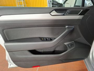 Volkswagen Passat Variant - 9